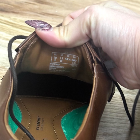 *NEW* Clarks Men\'s Brown Leather Dress Shoes size 11 (no box) main image 6